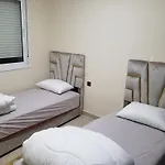 Charming 2 Bedroom Apartment