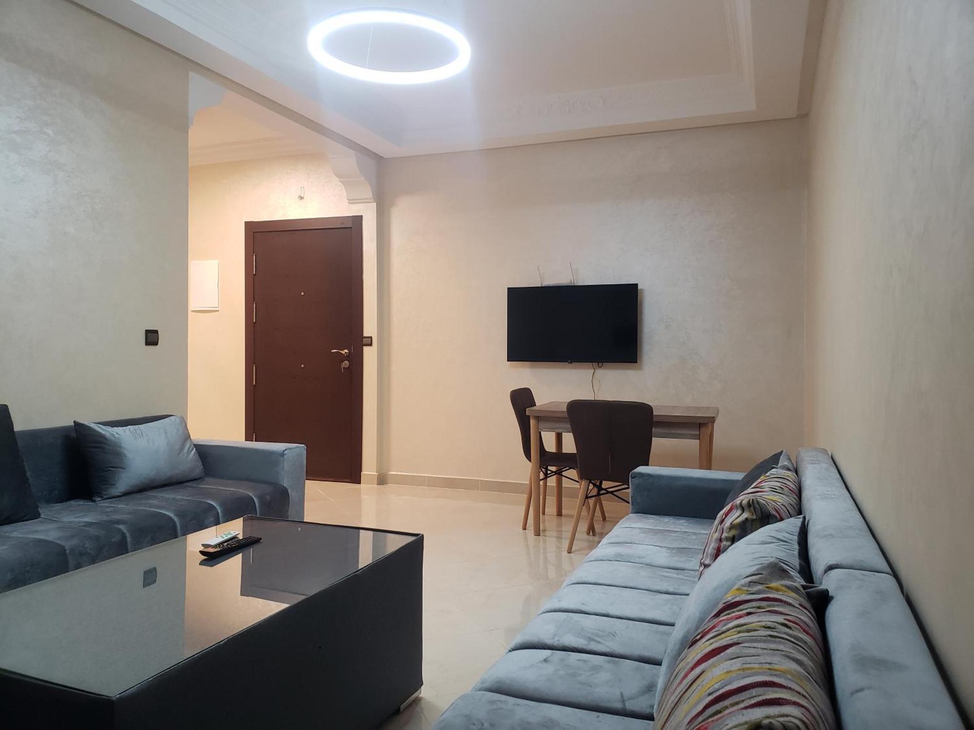 Charming 2 Bedroom Apartment
