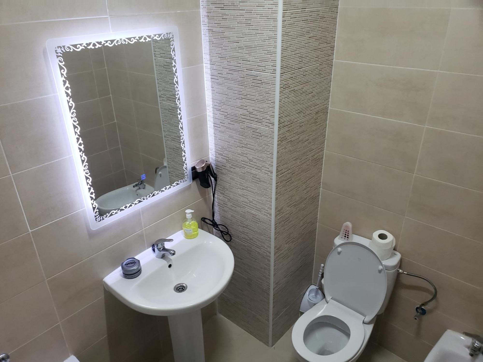 Apartment Charming 2 Bedroom *